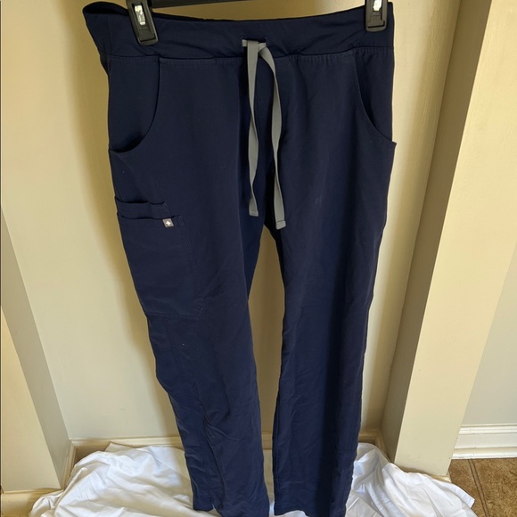 Figs Pants - Figs Women's Navy Cargo Pants